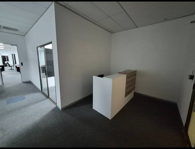 331M² OFFICE TO LET IN RIVONIA